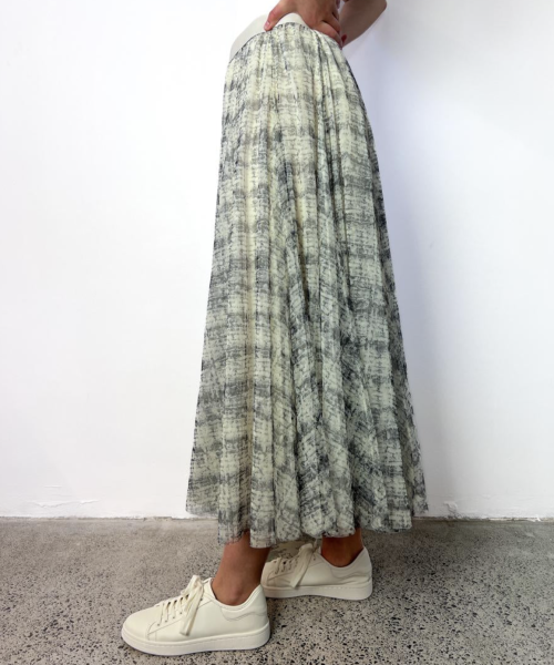 Alternative view of Coco Butter Tulle Skirt